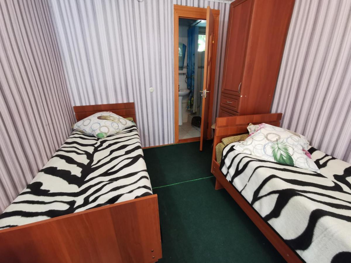 Petrovskaya Pristan 2 Hotel Чолпон-Ата Екстериор снимка