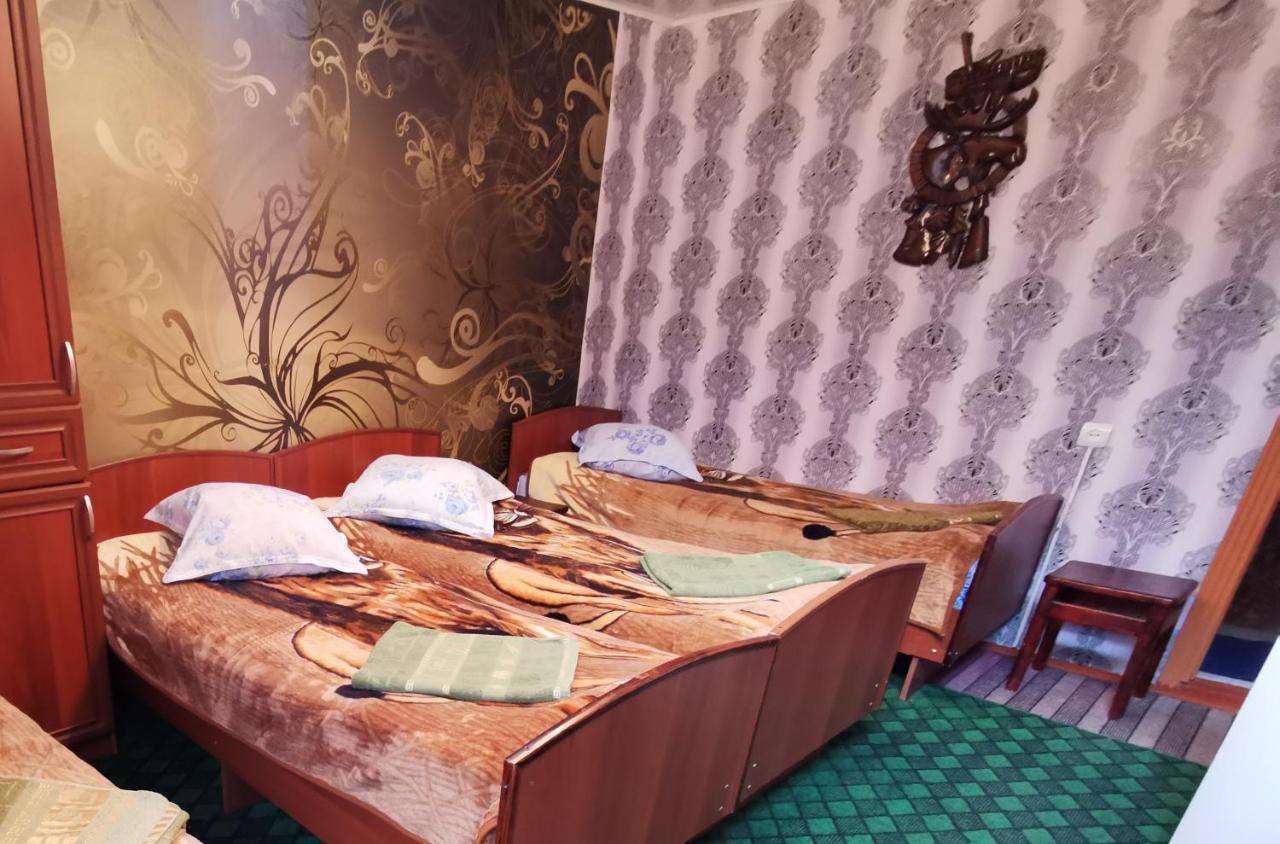 Petrovskaya Pristan 2 Hotel Чолпон-Ата Екстериор снимка