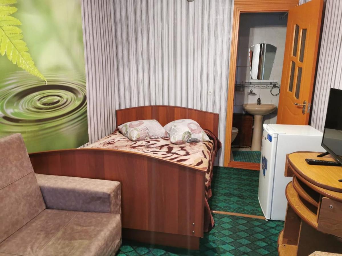 Petrovskaya Pristan 2 Hotel Чолпон-Ата Екстериор снимка