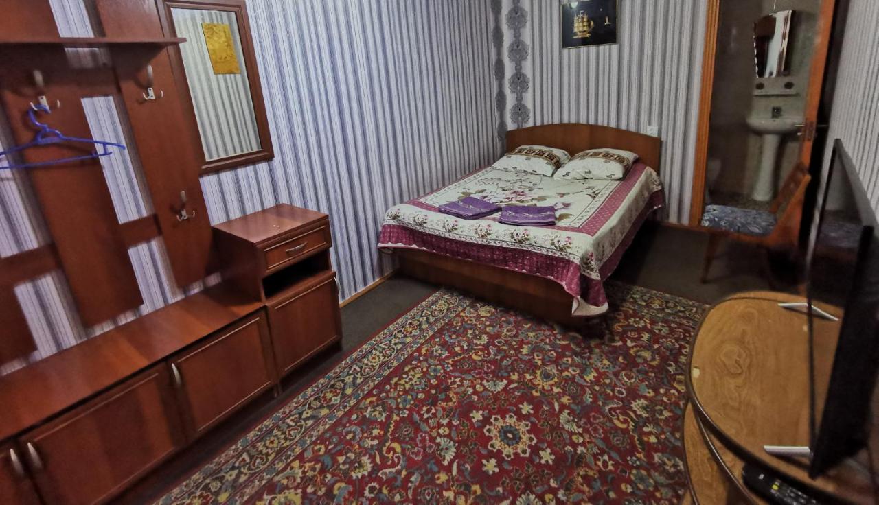 Petrovskaya Pristan 2 Hotel Чолпон-Ата Екстериор снимка