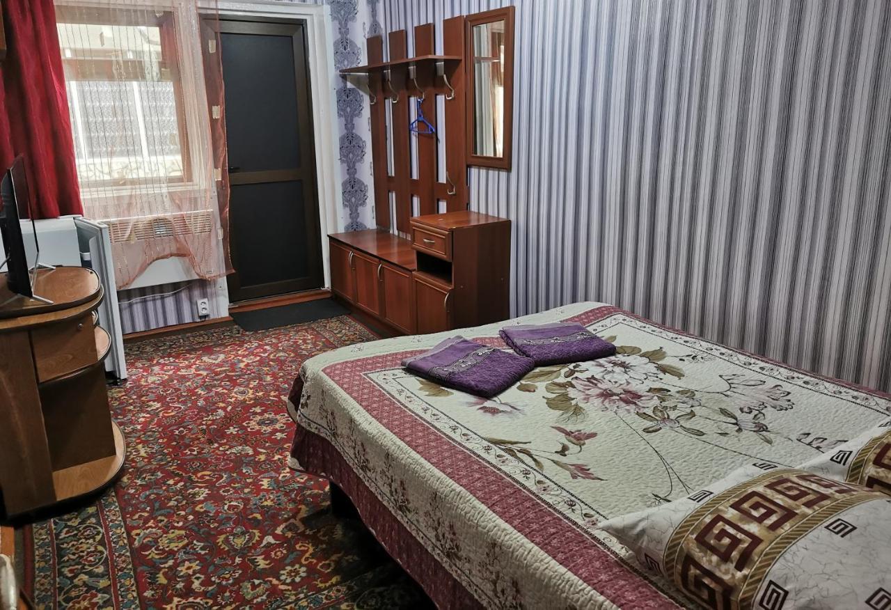 Petrovskaya Pristan 2 Hotel Чолпон-Ата Екстериор снимка