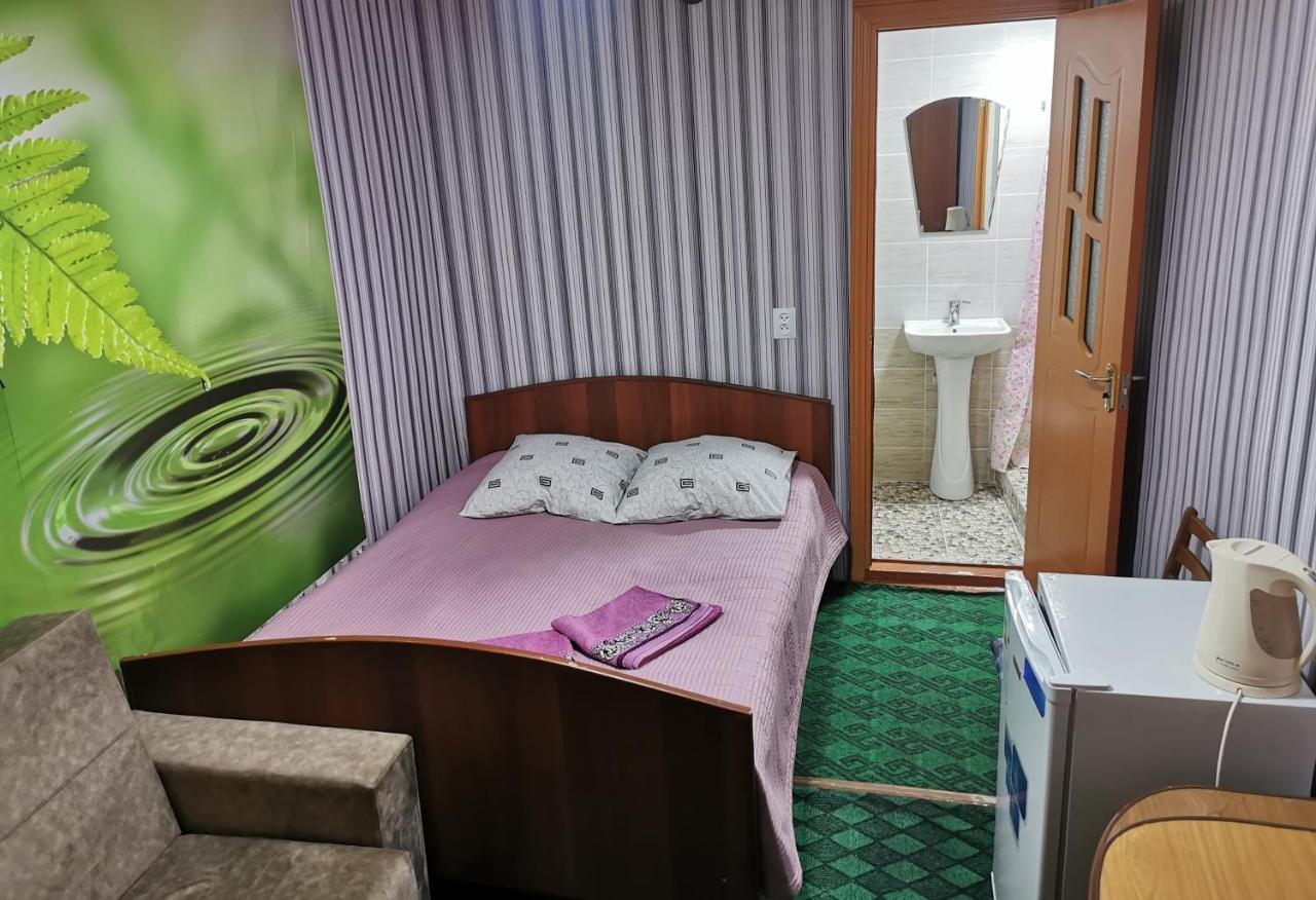 Petrovskaya Pristan 2 Hotel Чолпон-Ата Екстериор снимка