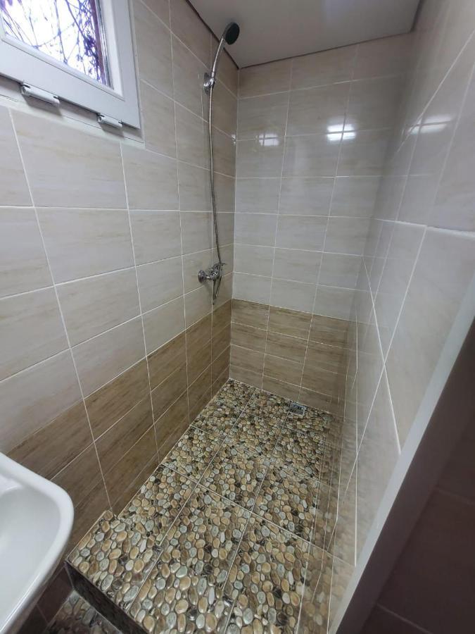 Petrovskaya Pristan 2 Hotel Чолпон-Ата Екстериор снимка
